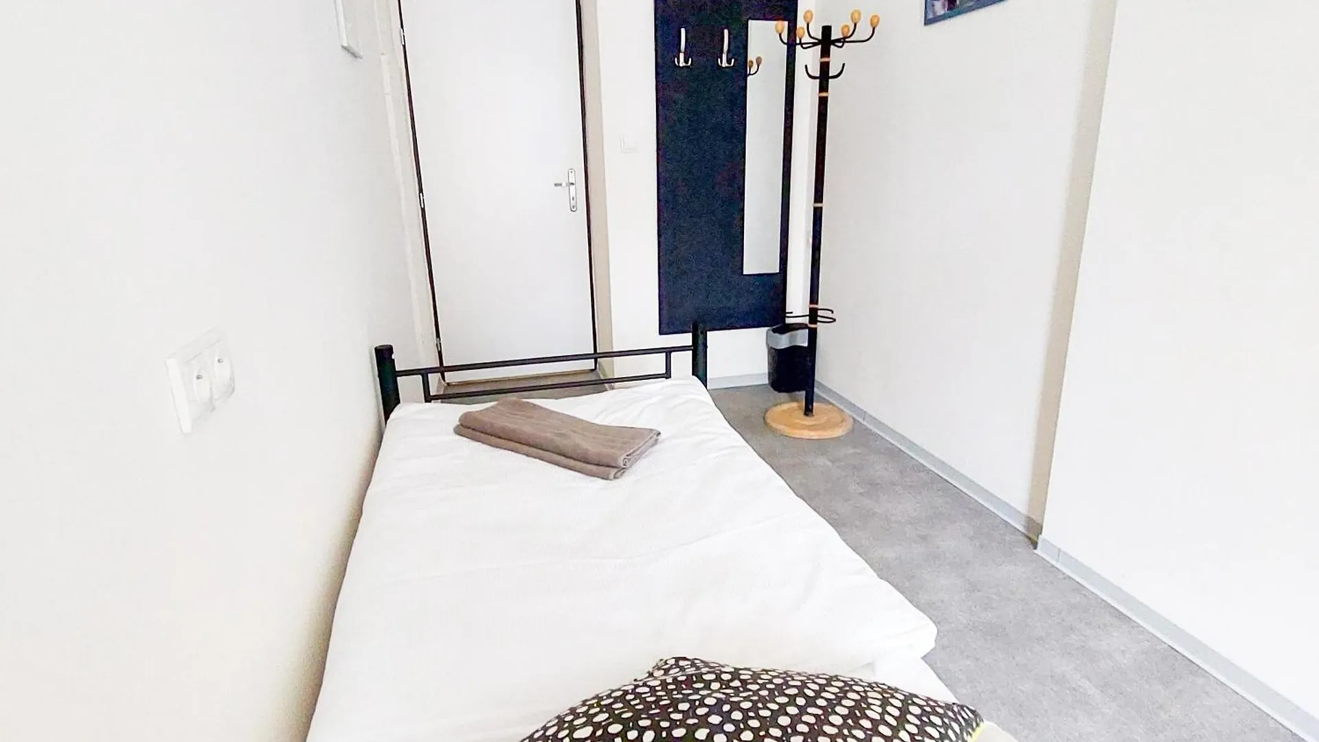 Single Room B5 In Prague 7